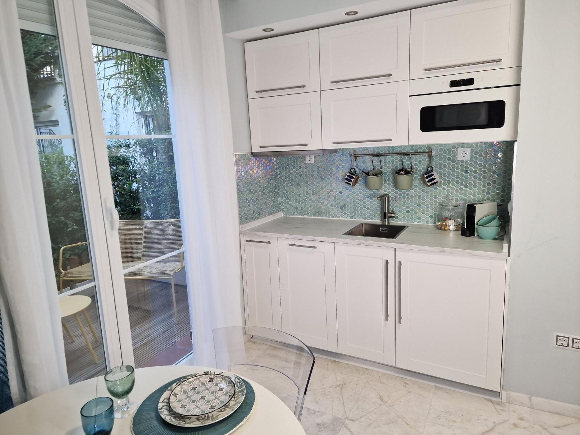 Sun & Palms - Cozy Flat In Quiet Neighbourhood With A Great Pool Area Lejlighed *