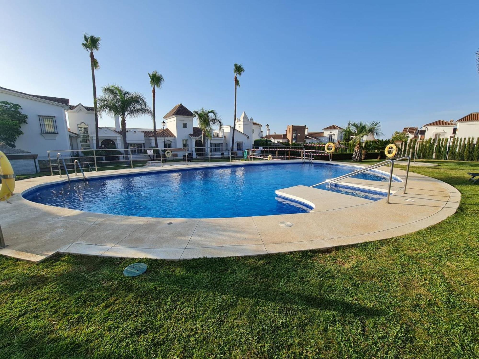 Lejlighed Sun & Palms - Cozy Flat In Quiet Neighbourhood With A Great Pool Area