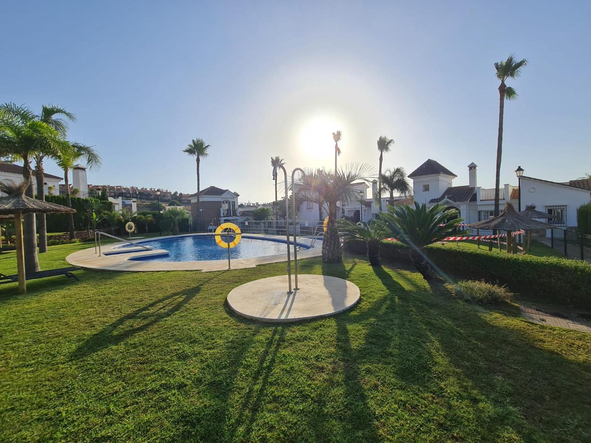 Sun & Palms - Cozy Flat In Quiet Neighbourhood With A Great Pool Area Lejlighed Málaga